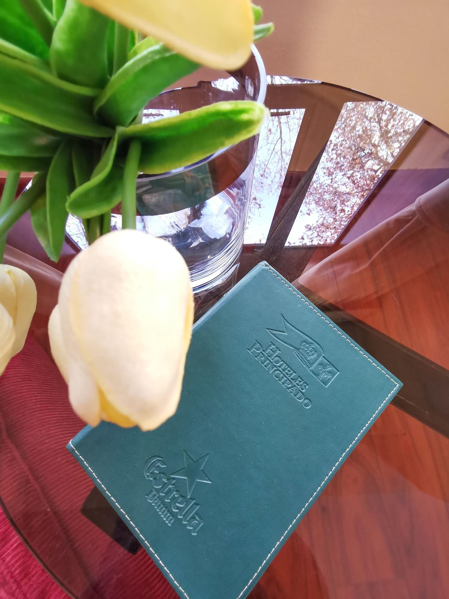 Hotel Principado سانتياغو المظهر الخارجي الصورة